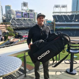 OGIO Hole Hole-In-One winner with OGIO ALPHA Convoy 514 Cart bag